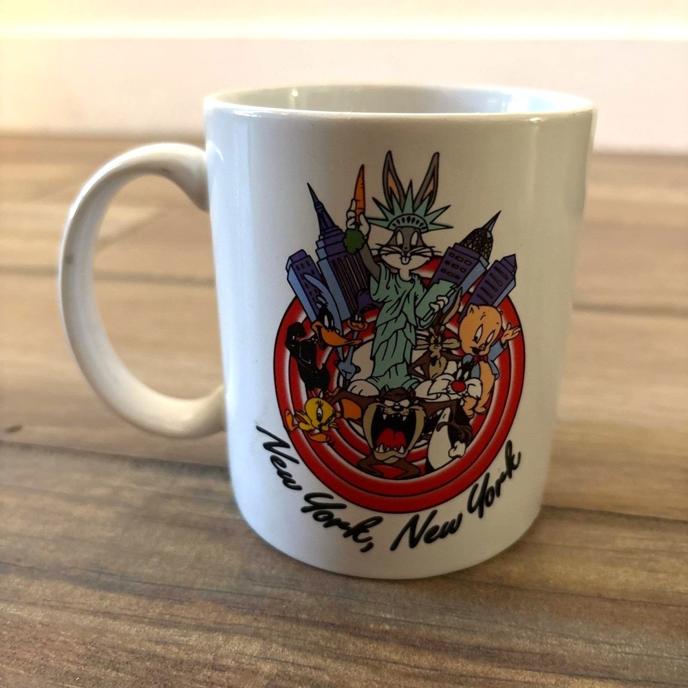 Warner Brothers Store Looney Tunes Taz Bugs Bunny New York Coffee Mug Cup 1998